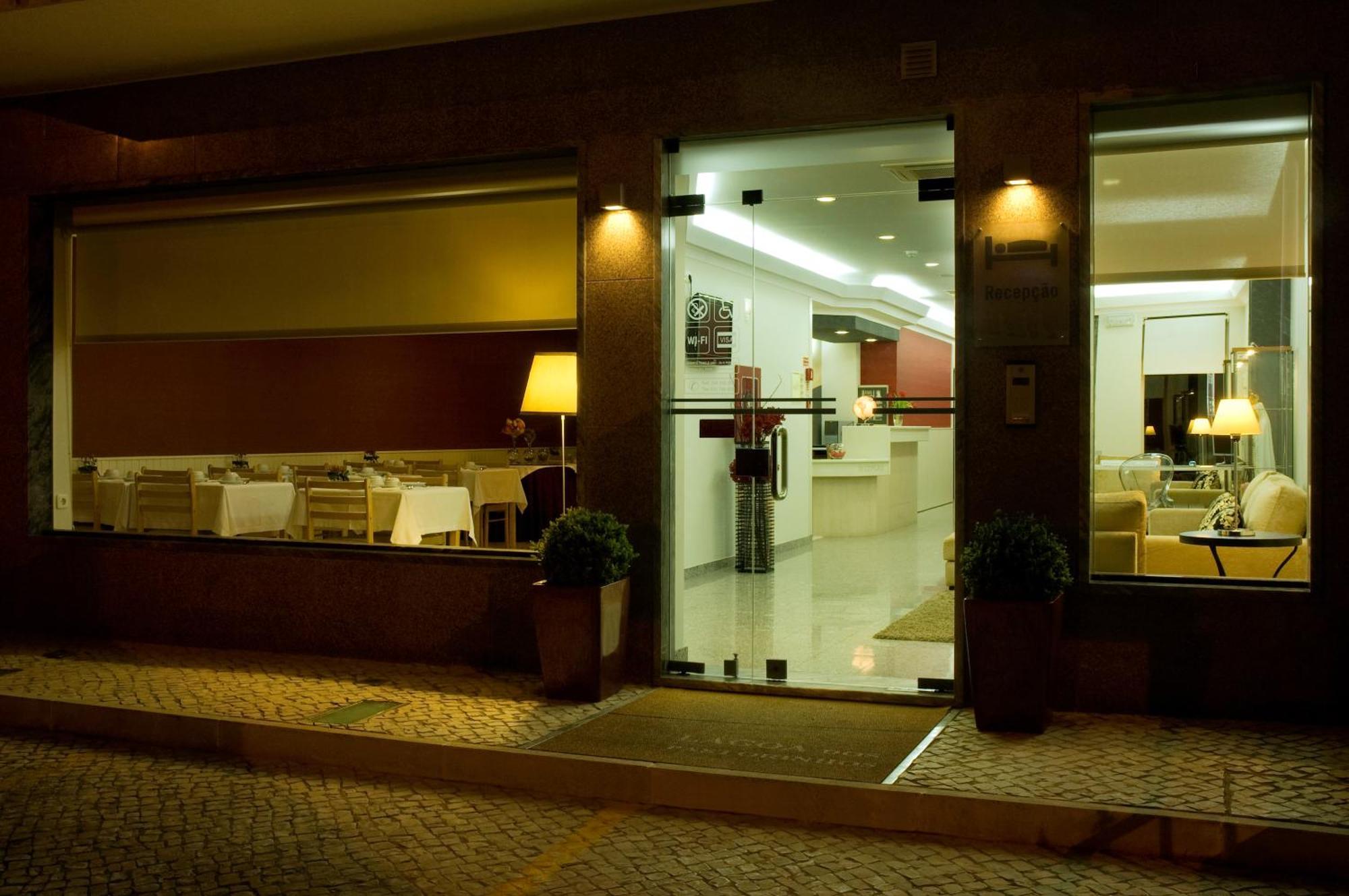 Hotel Lagoa Dos Pastorinhos Fátima Exterior foto